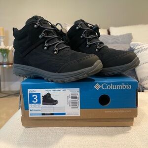 Columbia Youth Fairbanks Mid Black Graphite Boots